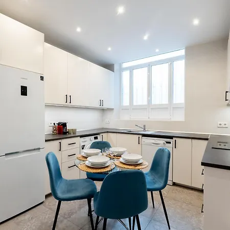 Luxe Apartment In Plaza De Espana Madrid Buitenkant foto