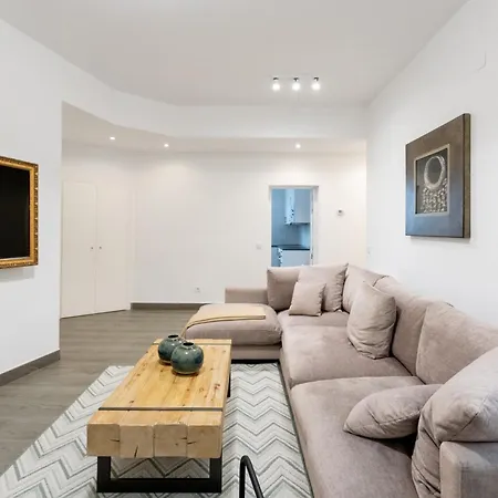 Luxe Apartment In Plaza De Espana Madrid Buitenkant foto