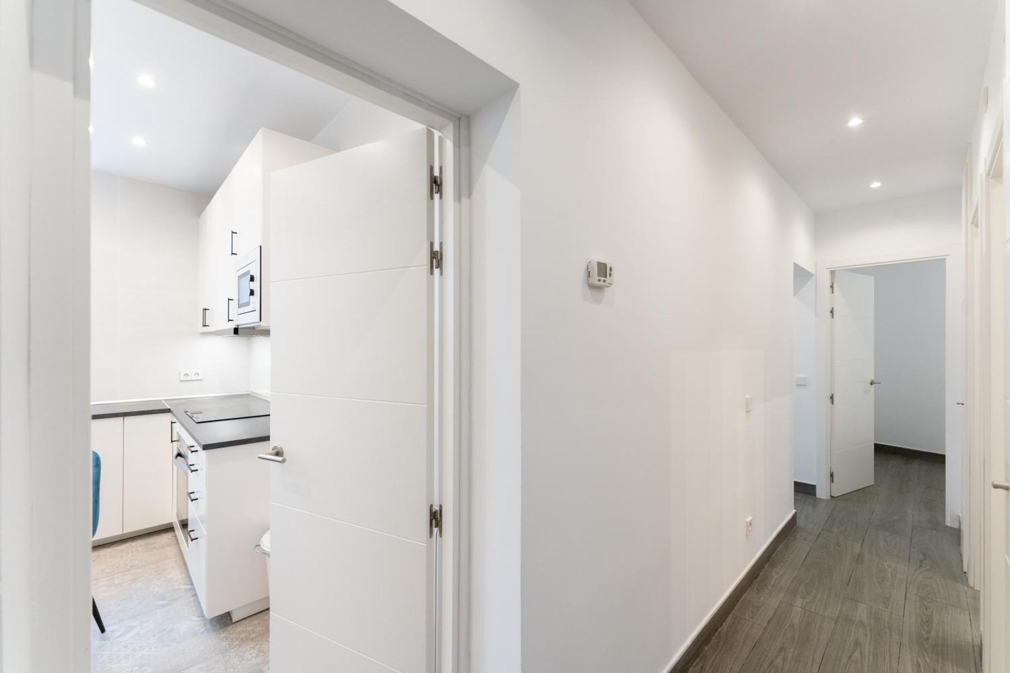 Luxe In Plaza De Espana Apartment Madrid